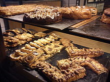 انواع مختلف شیرینی دانمارکی متداول در قنادی‌های دانمارک