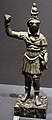 Romalı asker olarak Horus'un 1. – 4. yüzyıl heykelciği (Louvre)