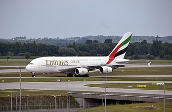 Airbus A380 de la compagnie Emirates à l'aéroport de Munich (définition réelle 4 000 × 2 600)