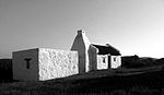 Until quite recently the fishermen's villages, most of them hardly more than hamlets, constituted some of the most interesting and picturesque features to be seen along the coast from Saldanha Bay to far beyond Cape L'Agulhas. Type of site: House Previous use: Residential. Current use: House. This impressive architectural complex consists of nine fishermen's cottages, which are all typical examples of the traditional vernacular style.