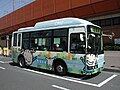 西口に停車する戸田市コミュニティバス『toco』西循環の車両（2007年9月）
