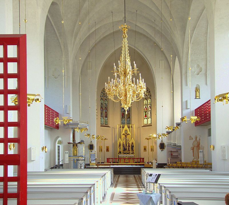 Fil:Luleå-cathedral-inside1.jpg