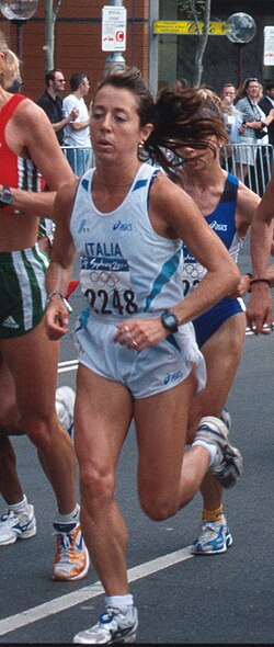Maura Viceconte olympiamaratonilla vuonna 2000.