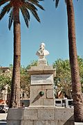 A statue of Pasquale Paoli in L'Ile-Rousse Pascal Paoli01.jpg