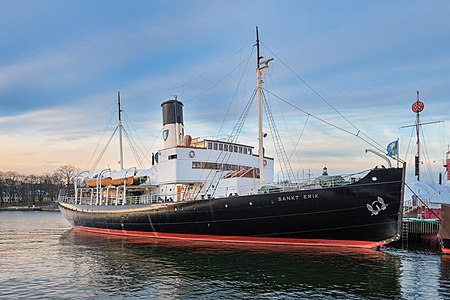 Sankt Erik vid sin kajplats utanför Vasamuseet