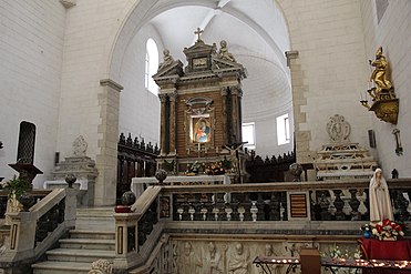 Le chœur et l'abside.