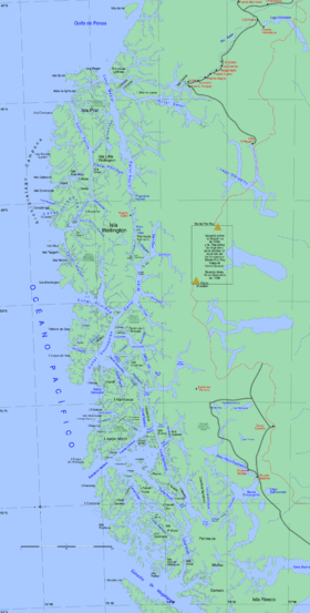 La côte sud du Chili et l'archipel de Patagonie. L'île Evans se trouvesur le 74e méridien ouest,entre les 51e et 52e parallèles sud.