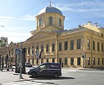 Здание Благородного пансиона (Санкт-Петербургской Первой гимназии) с церковью Преображения Господня