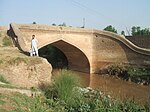 Мост в Пешаваре на Инкилаб роуд..jpg