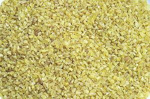 English: Uncooked bulgur wheat