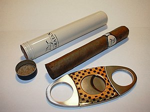 A semi-airtight cigar storage tube and a doubl...