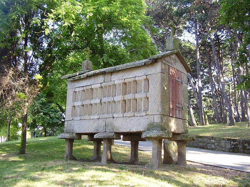 Hórreo no Parque de Santa Margarida (A Coruña)