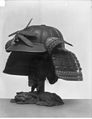 Японски самурайски шлем на английски: Kabuto от 15-и или 16 век.