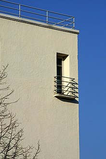 Typical railing, flat roof, stucco and colour detail in Nordic funkis (SOK warehouse and offices, 1938, Finland) Kansankatu 47 Oulu 20080503.JPG