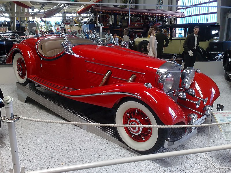 800px-Mercedes_Benz_540k_1938_Spezial_Ro