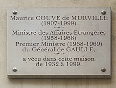 Au no 44 : Couve de Murville.