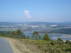 Vista de Puenteceso y el Allones desde el Monte Branco.