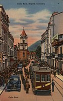 Postal of the Calle Real and the church from the 1940s.