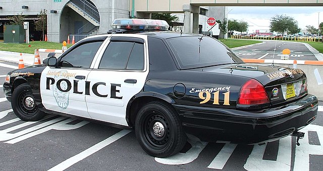 FileSanford Airport Police FL USA Ford Crown Victoria Police Interceptor 