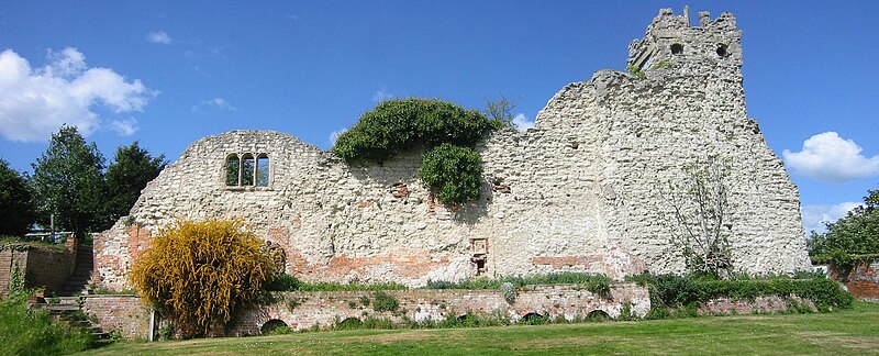 File:Wallingford castle ruins.jpg