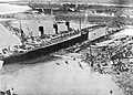 El RMS Majestic, entrando en el dique Jorge V de Southampton, en 1934.