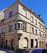 蒂博·德蒙蒂勒宫（法语：Hôtel Thiebaut de Montureux）