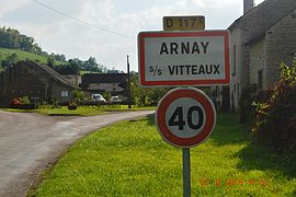 The road into Arnay-sous-Vitteaux