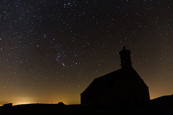 Night sky atop mount Saint-Michel-de-Brasparts