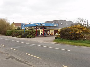 Filling station in Rosslare - geograph.org.uk - 1275323.jpg