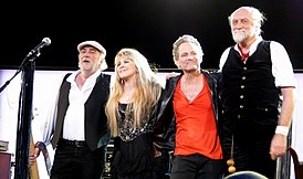 «Fleetwood Mac» 3 сакавіка 2009 года ў Сент-Поле, Мінесота, у «Xcel Energy Center». Злева направа: Джон МакВы, Стыві Нікс, Ліндсэй Букінгам, Мік Флітвуд.