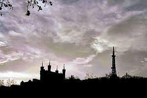 Vue de Fourvière au crépuscule