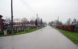 Gornji Lipovčani, glavna seoska ulica