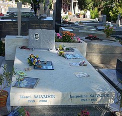 Makam Henri Salvador dan istrinya Jacqueline Salvador