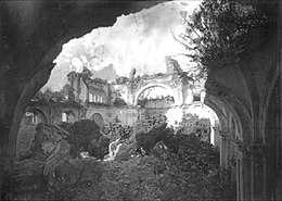 Рушевини од црквата „Општеството на Исус“ по ерупцијата од 1880 година
