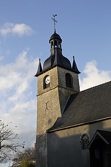 Ang Bell Tower sa Simbahan sa La Coueyère