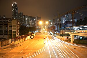 Lai Chi Kok Road near Former Cheung Sha Wan Abattoir at night.jpg