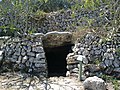 Grotte naturelle aménagée.