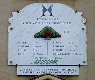 Le monument aux morts.