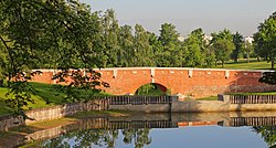 Oranjeriebrug in het Tsaritsynopark in de Russische stad Moskou.