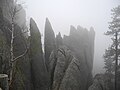 Formations rocheuses le long de la Needles Highway.