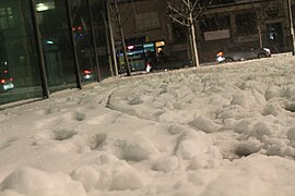 De sneeuw hoopt zich tot wel 20 cm op