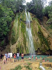 Salto del Limon, one of many waterfalls across the Dominican Republic Salto el Limon (14688207924).jpg