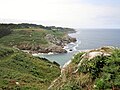 Poullan-sur-Mer : le GR 34 entre Porz Meilh et la Pointe du Millier, laquelle est visible à l'arrière-plan.