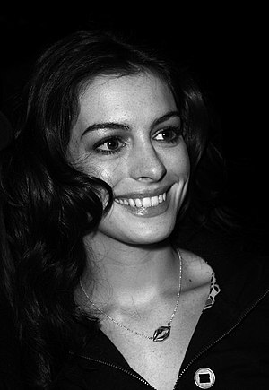 anne hathaway wikipedia. tags: Anne Hathaway, Darren