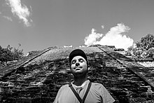 Arturo Almanza en Tikal, Guatemala