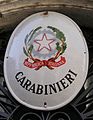 Simbolo istituzionale dell'Arma dei Carabinieri, presente all'entrata di tutte le caserme