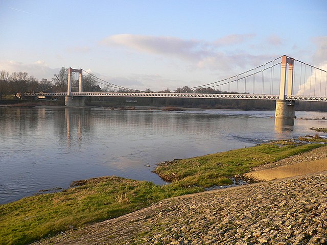 Pont suspendu de Cosne-Cours-sur-Loire