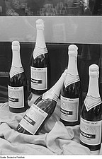 VEB Rotkäppchen-Sektkellerei, der Sekt war auch in der DDR sehr beliebt