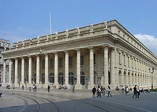 Gran Teatro di Bordeaux di Victor Louis (1780).