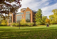 Ames Library at Illinois Wesleyan University IWU AmesLibrary 1555 2012-10-16.jpg